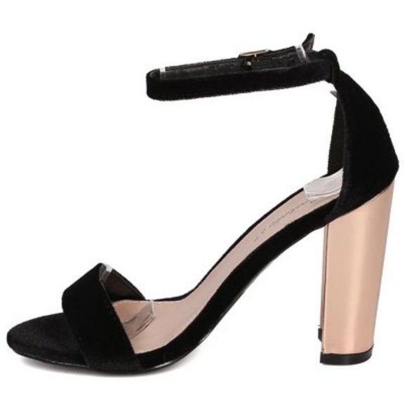 Breckelles Open Toe Velvet Ankle Strap Chunky Metallic Heels - Picture 3 of 5